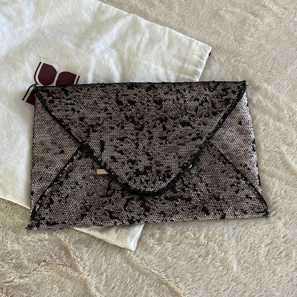 ❤️Sequin Envelope clutch ❤️